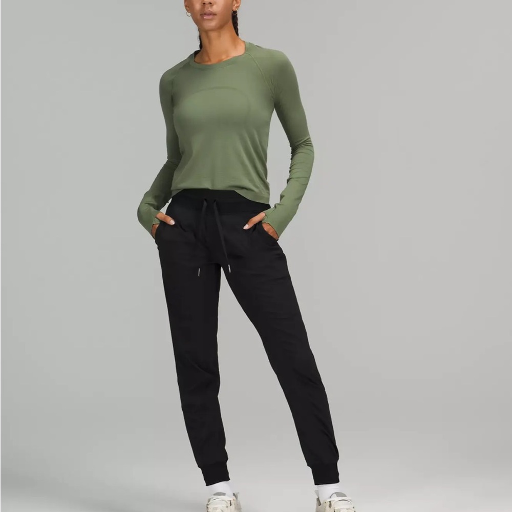 Lululemon Dance Studio Midrise Jogger Womens size 10